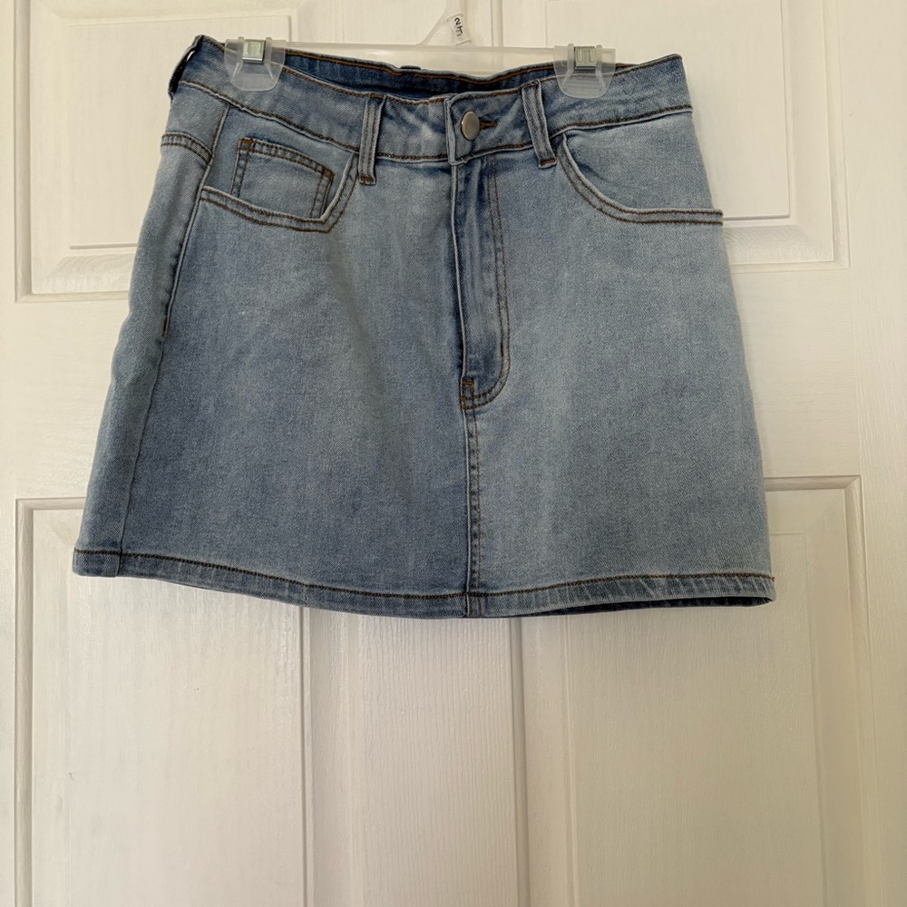 SHEIN Size M mini jean skirt with bow detail on back pockets